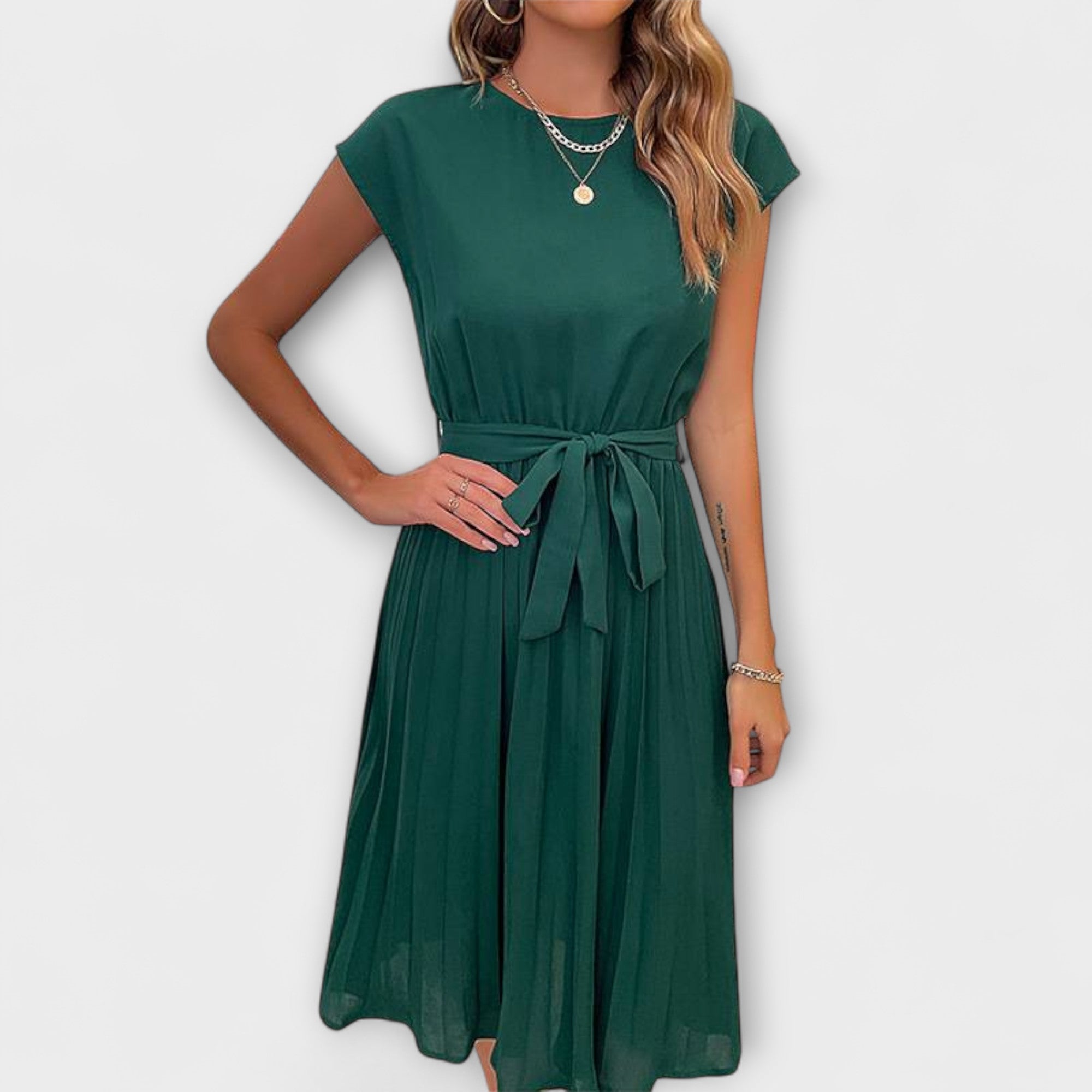 Sarah™ - ELEGANT MIDI DRESS WITH FLATTERING SILHOUETTE