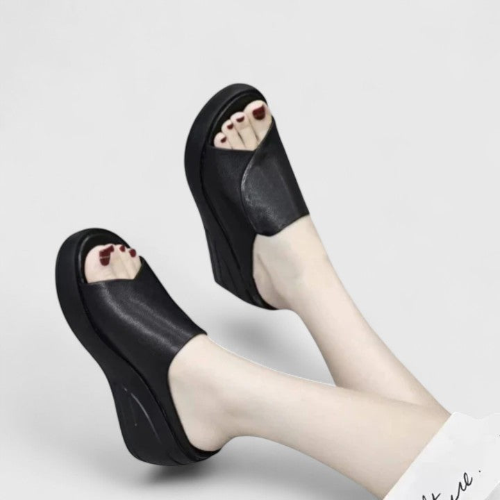 Trinity™ - ORTHOPEDIC WEDGE SANDALS WITH SUPPORTIVE DESIGN