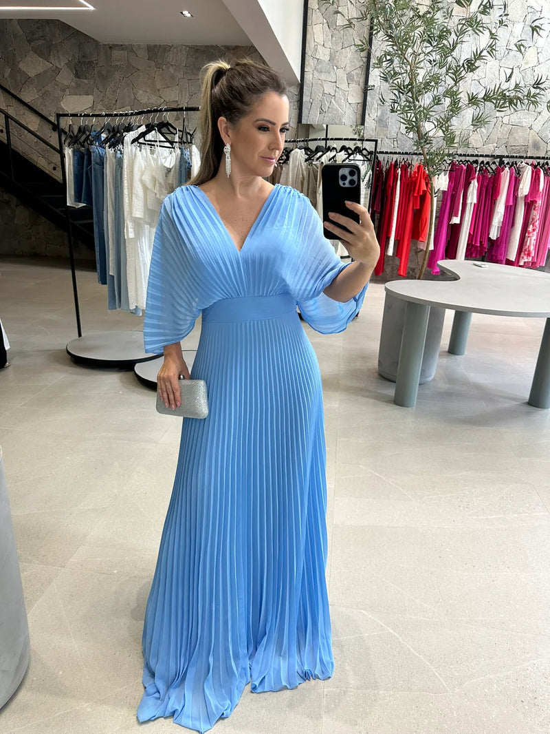 Lila™ - ELEGANT MIDI DRESS WITH V-NECK DESIGN