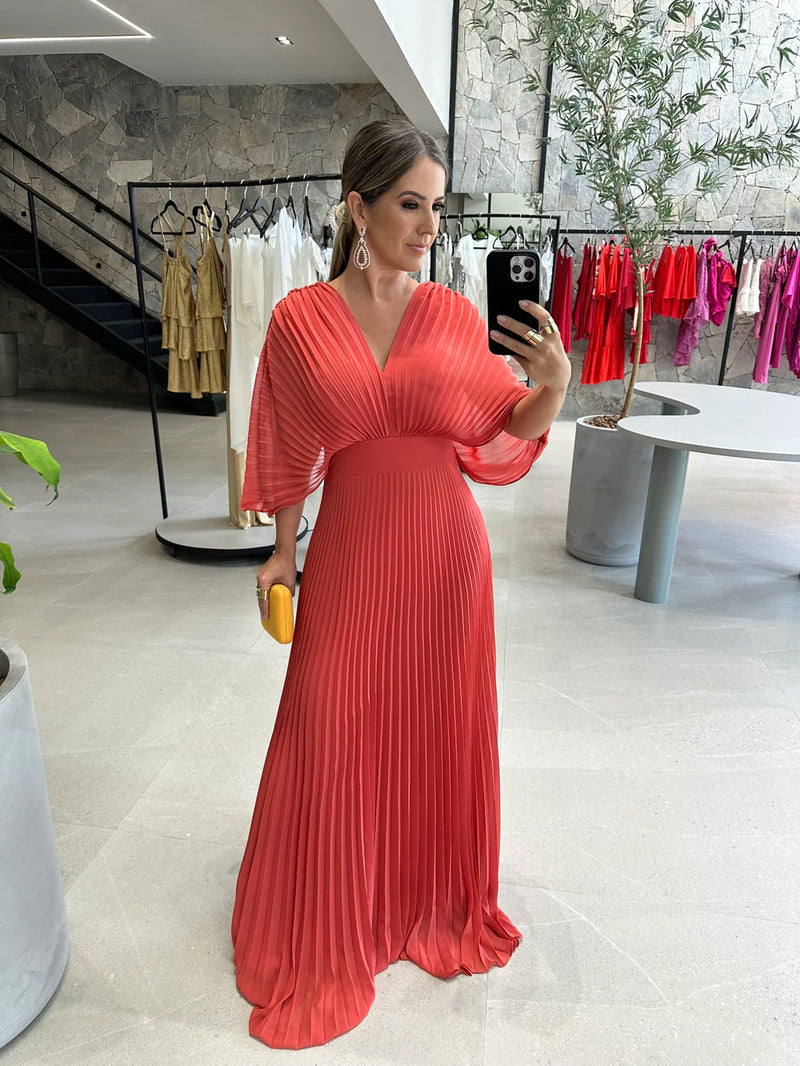 Lila™ - ELEGANT MIDI DRESS WITH V-NECK DESIGN